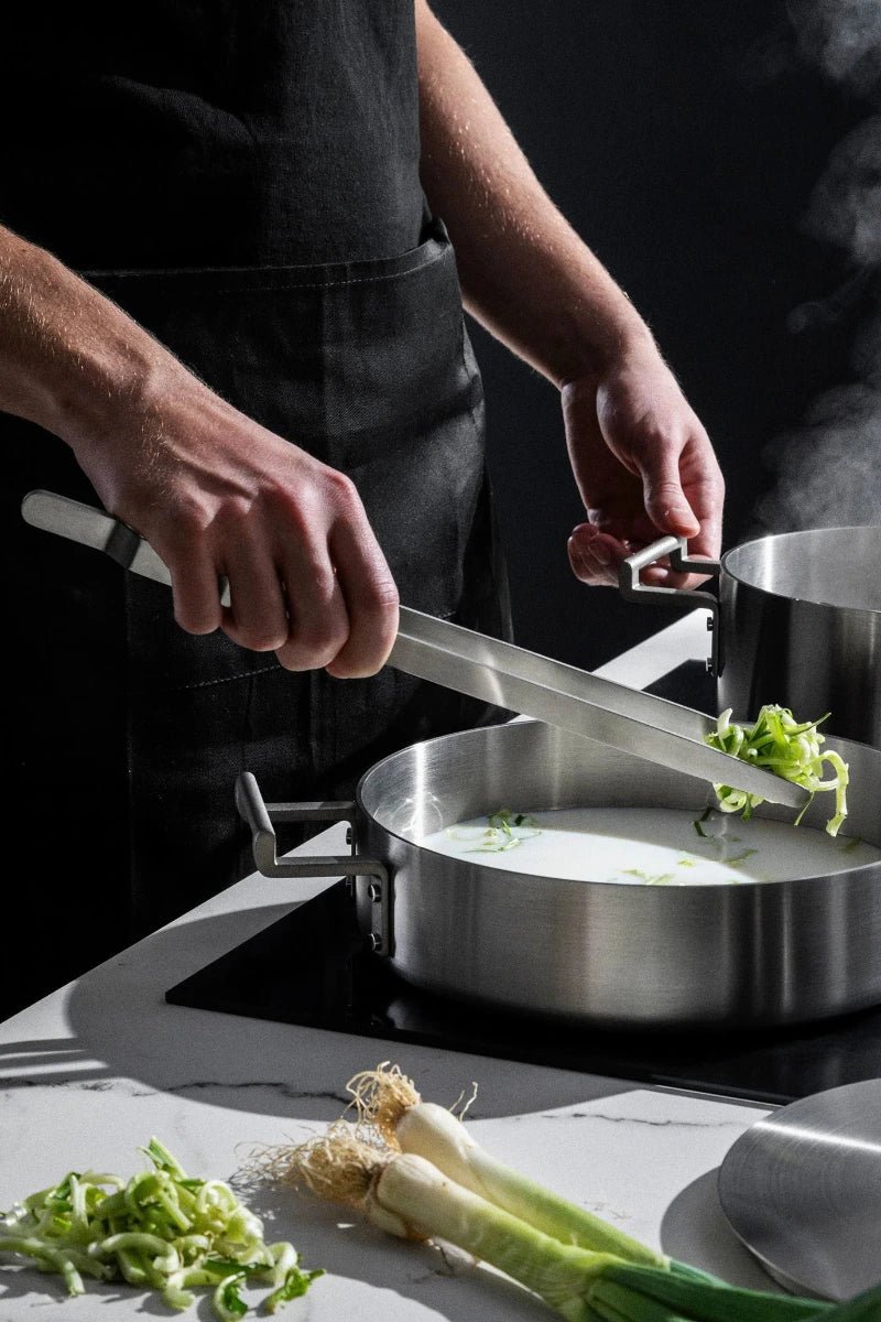 Alessi - Convivio Kitchen Tongs - Kitchen - zulqamvoxer.shop