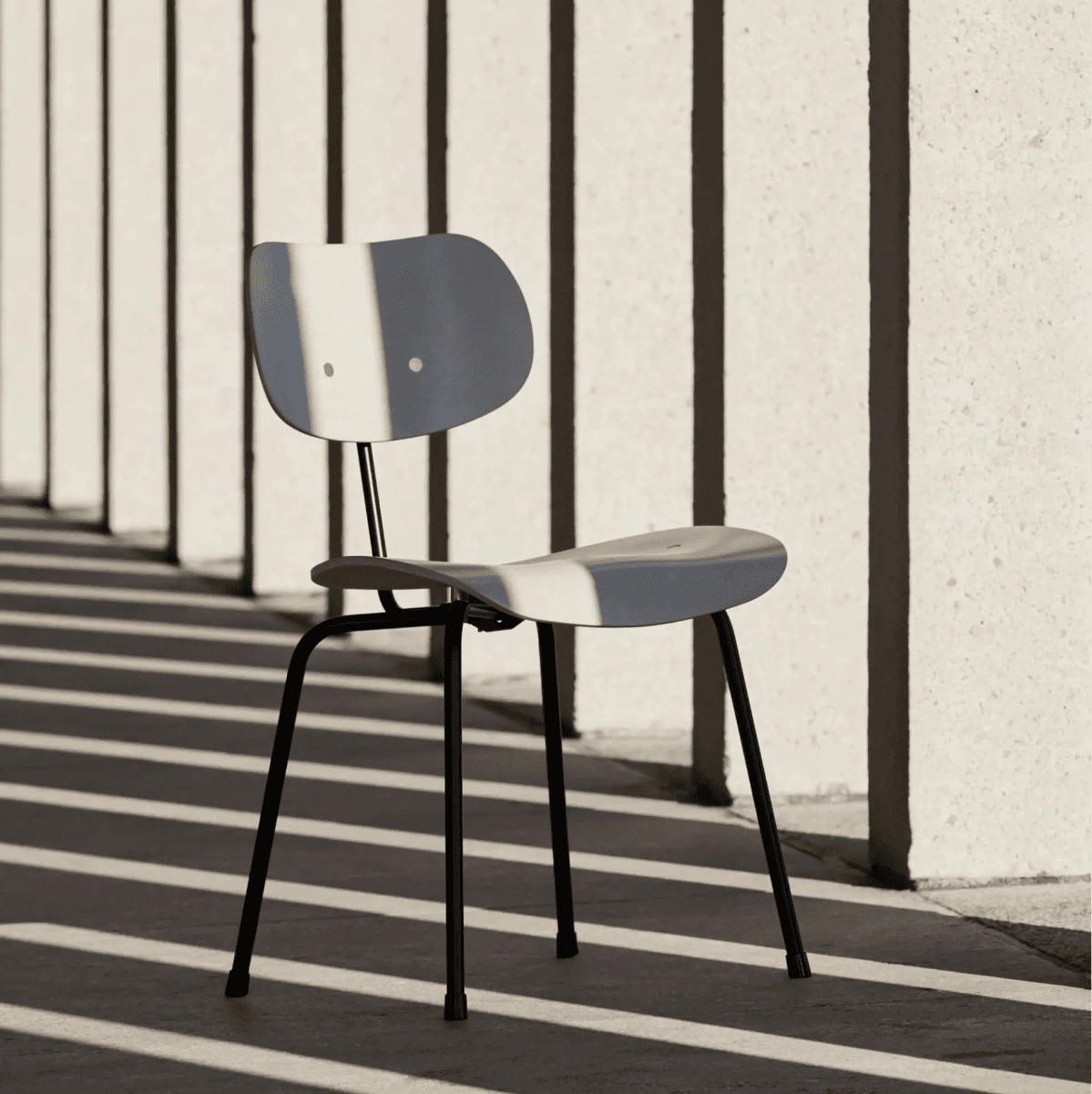 Please Wait To Be Seated / Eiermann - Eiermann SE68 Dining Chair | Light Grey - Chair - zulqamvoxer.shop