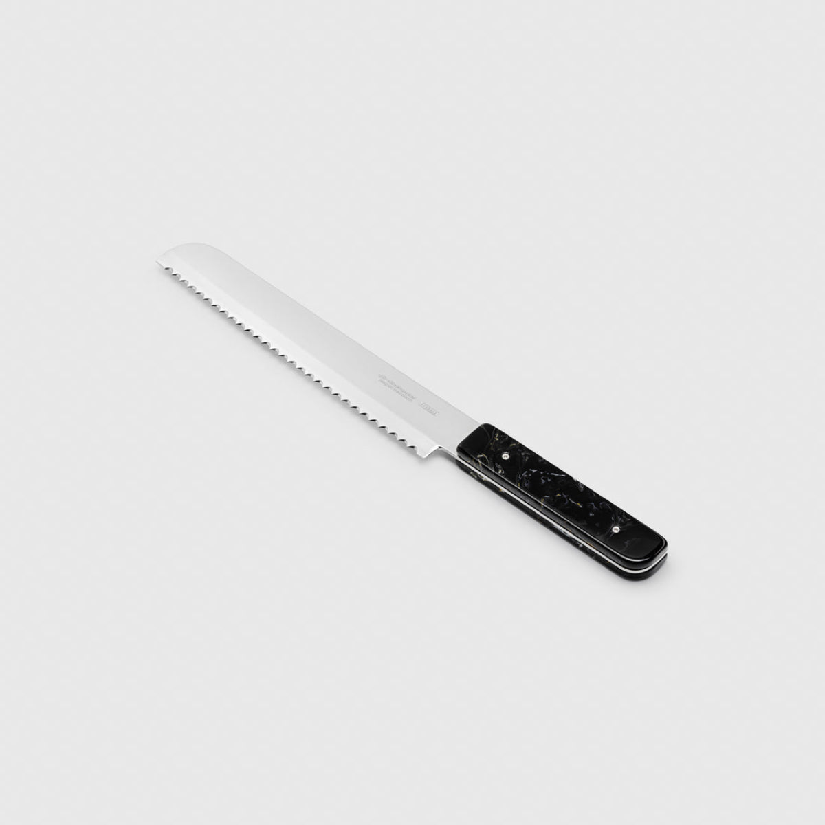 Bread Knife | Smoke