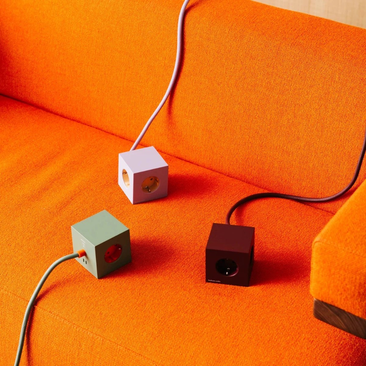 Avolt - Square 1 USB-C | Bauhaus-Archiv Gecko Bloom - Socket - zulqamvoxer.shop