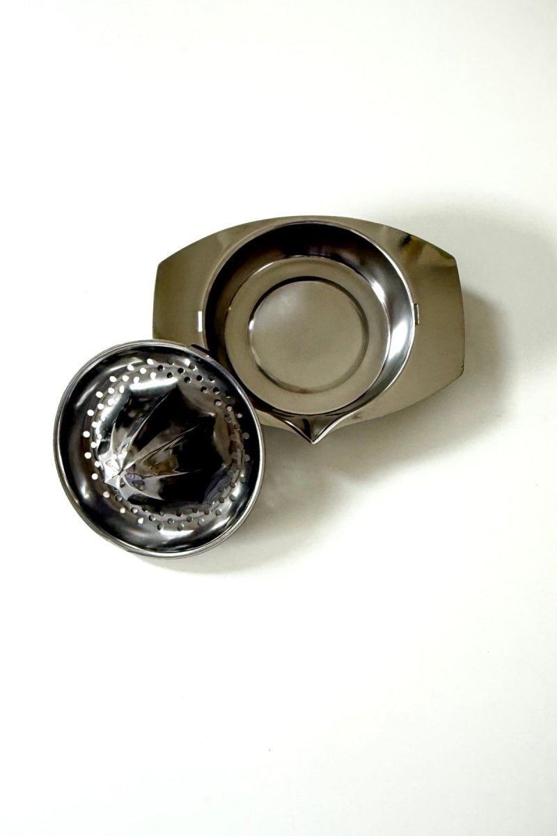 Kitchen Objects - Stainless Steel Citrus Squeezer - Kitchenware - zulqamvoxer.shop